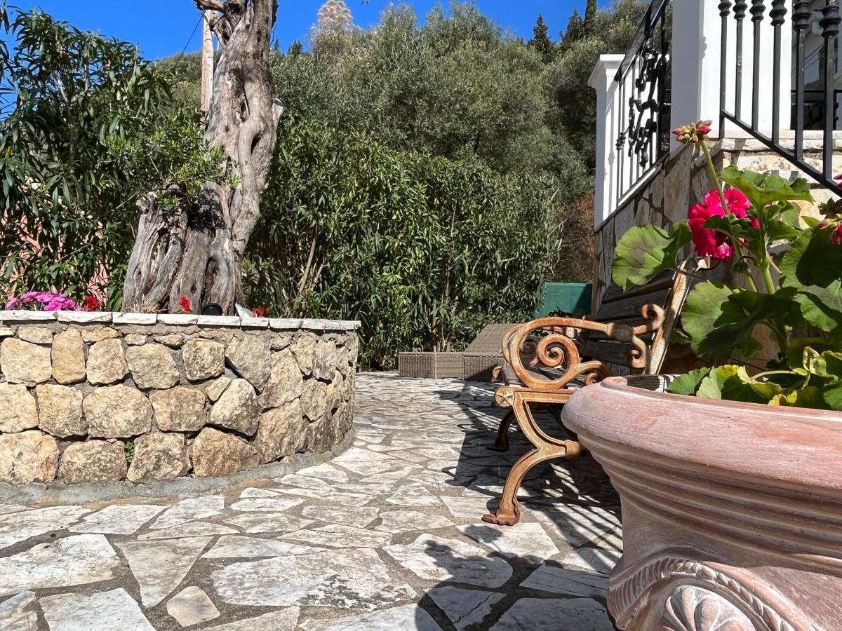 Villa Ampelaki "30 Meters To Beach" Palaiokastritsa Exterior foto
